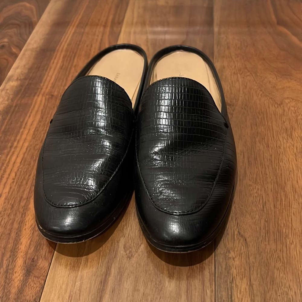 Banana Republic Slides